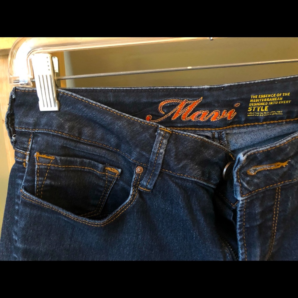 Skinny dark blue denim